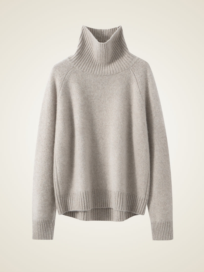 Kiersten — Light Gray Oversized Turtleneck Cashmere Sweater | The Cashmere Studio