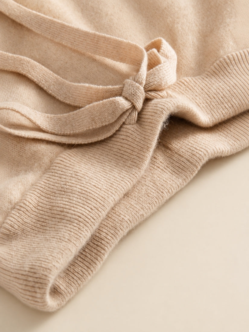 Avienna — Wide-Leg Cashmere Pants Detail | The Cashmere Studio