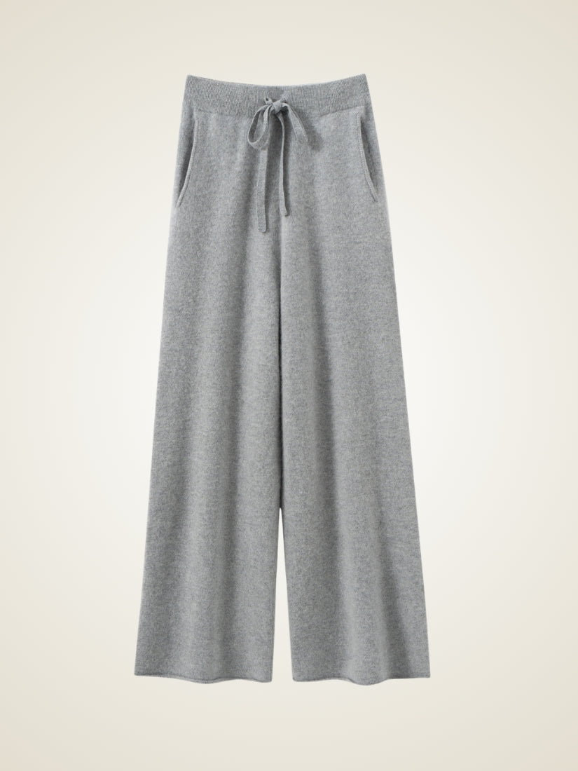 Avienna — Cashmere Knit Detail | The Cashmere Studio