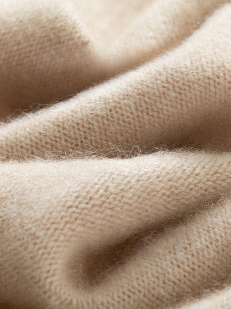 Sarie - Beige Long Cashmere Scarf | The Cashmere Studio