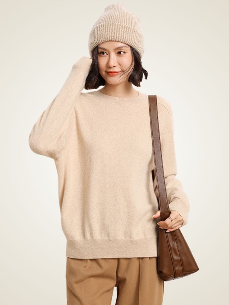Valissa - Beige Crewneck Cashmere Sweater | The Cashmere Studio