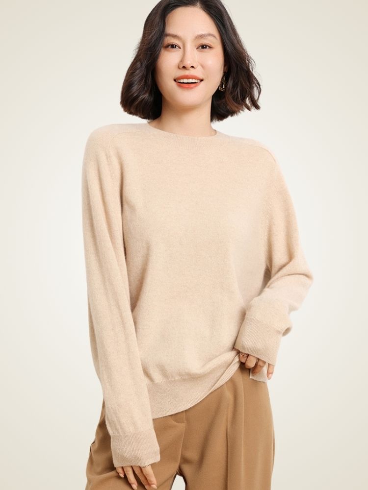Valissa - Beige Crewneck Cashmere Sweater | The Cashmere Studio