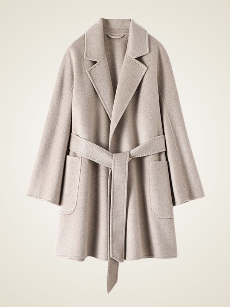 Elliana - Beige Classic Cashmere Coat | The Cashmere Studio