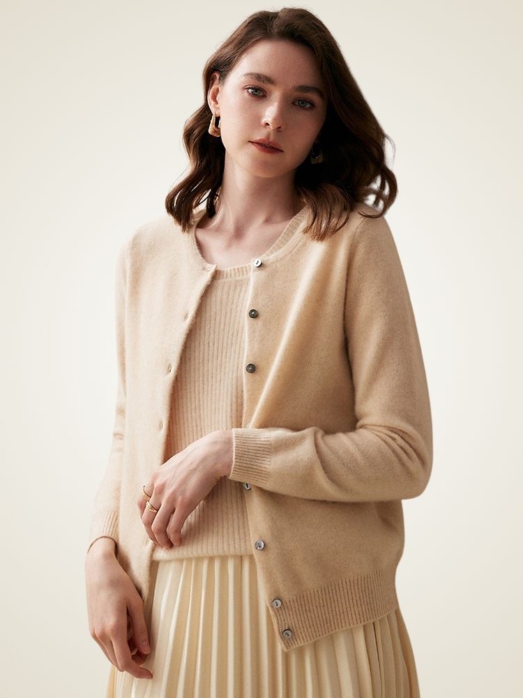 Lyn - Beige Pure Cashmere Cardigan | The Cashmere Studio