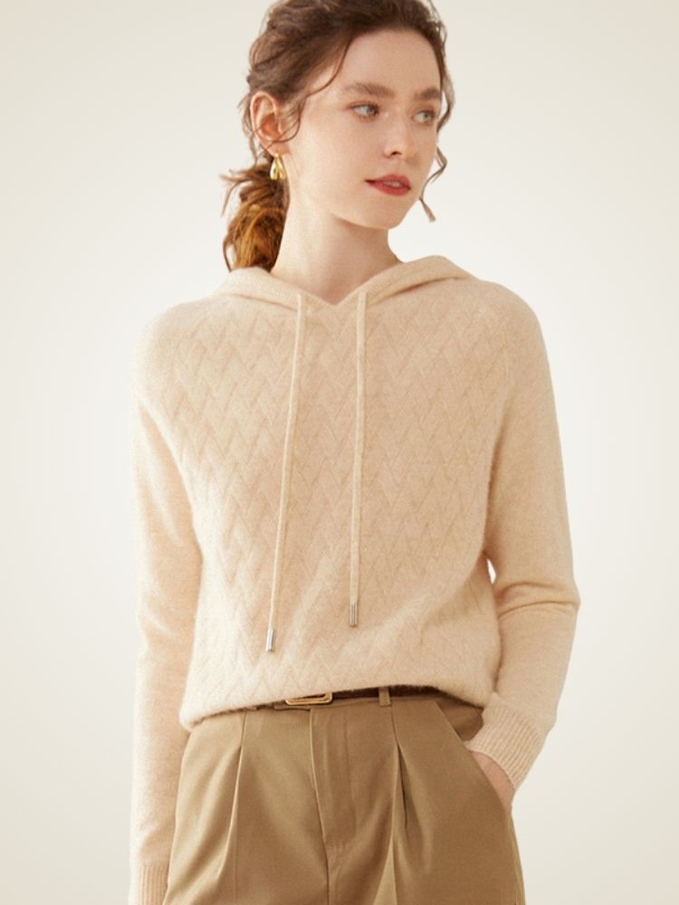 Amelise - Beige Chevron Knitted Cashmere Hoodie | The Cashmere Studio