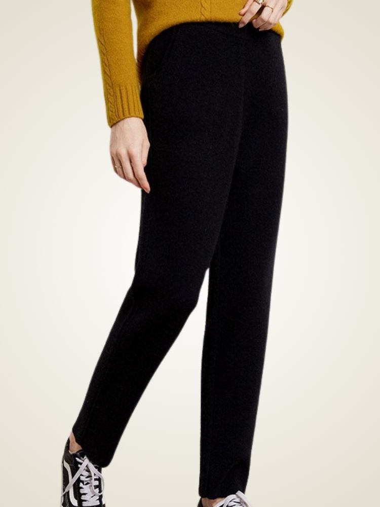 Clelia - Black Tapered Cashmere Pants | The Cashmere Studio