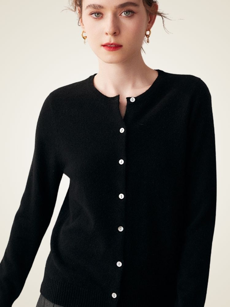 Lyn - Black Pure Cashmere Cardigan | The Cashmere Studio