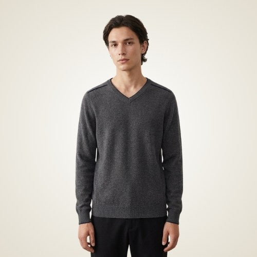 Novan - V-Neck Cashmere Sweater | The Cashmere Studio