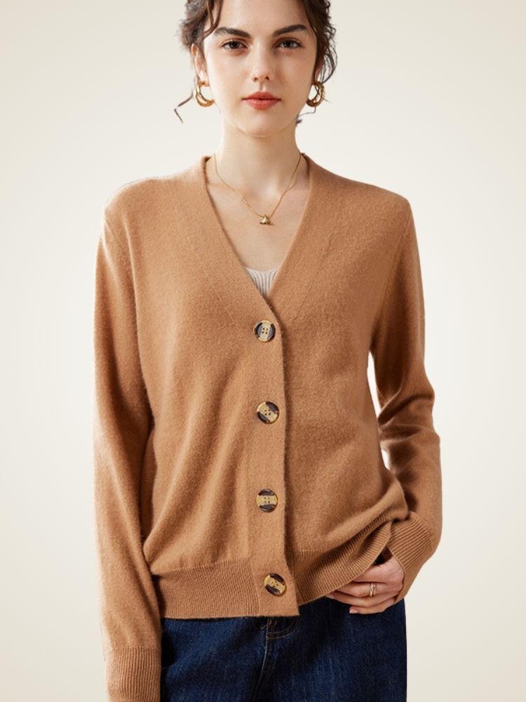 Avi - Classic Cashmere Buttoned Cardigan