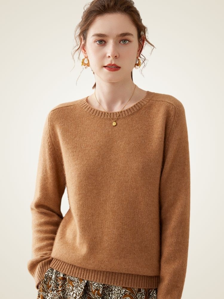 Valienne - Camel Crewneck Cashmere Sweater | The Cashmere Studio