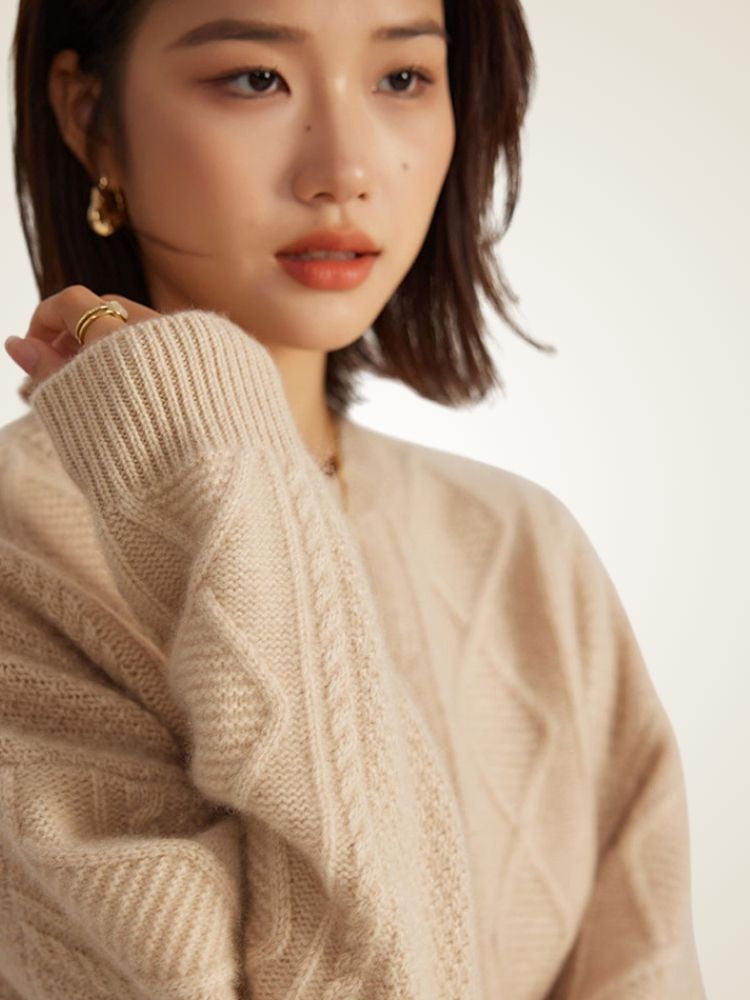 Hariel - Cable-Knit Cashmere Sweater | The Cashmere Studio