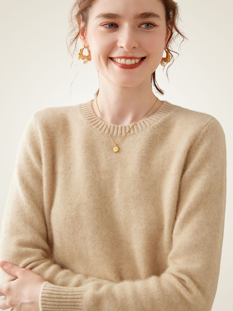 Calienna - Dark Beige Classic Crew Neck Cashmere Sweater | The Cashmere Studio