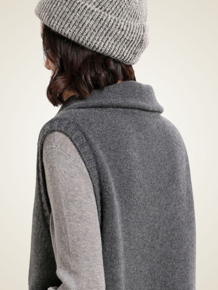 Adara - Dark Gray Half-Zip Cashmere Vest | The Cashmere Studio