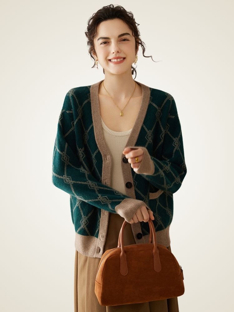 Ninette - Dark Green Diamond Knit Pattern Cashmere Cardigan | The Cashmere Studio
