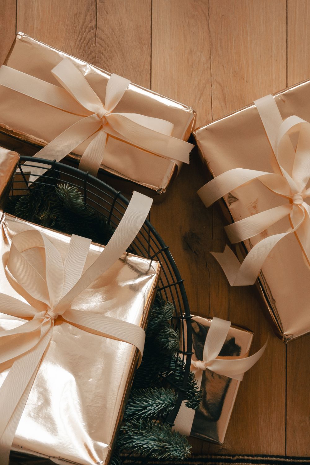 Gift Under 200$ | The Cashmere Studio