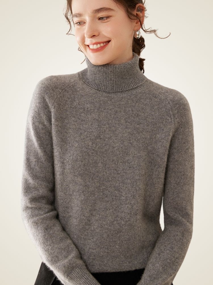 Lysandra - Gray Classic Cashmere Turtleneck | The Cashmere Studio