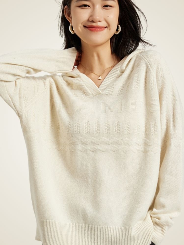 Zylia - Ivory V-Neck Cashmere Hoodie | The Cashmere Studio
