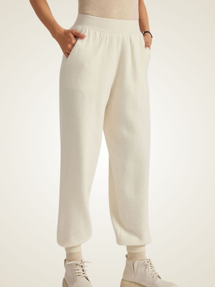 Yvana - Ivory Classic Cashmere Joggers | The Cashmere Studio