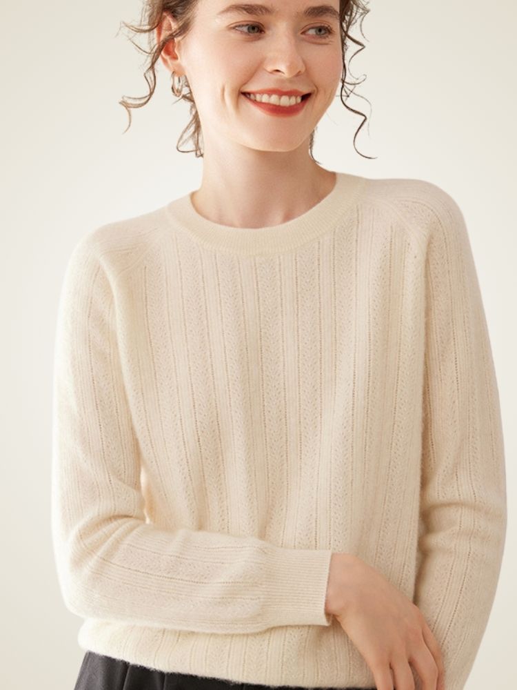 Larie - Ivory Ribbed Cashmere Sweater | The Cashmere Studio