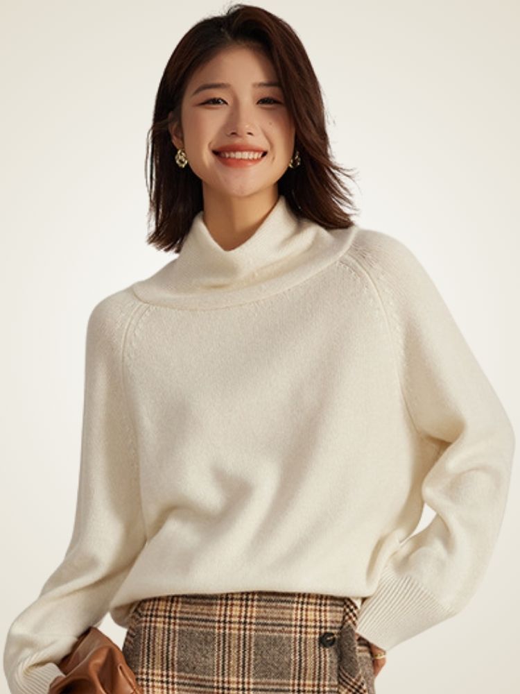 Kaila - Ivory Wide Collar Cashmere Turtleneck | The Cashmere Studio