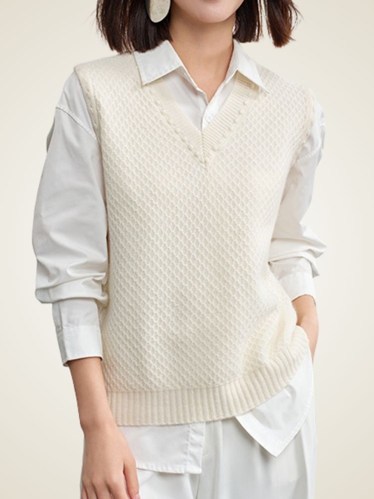 Iona - Ivory Textured Cashmere V Neck Vest | The Cashmere Studio