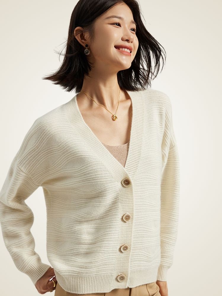 Raisa - Ivory V-Neck Textured Cashmere Cardigan | The Cashmere Studio