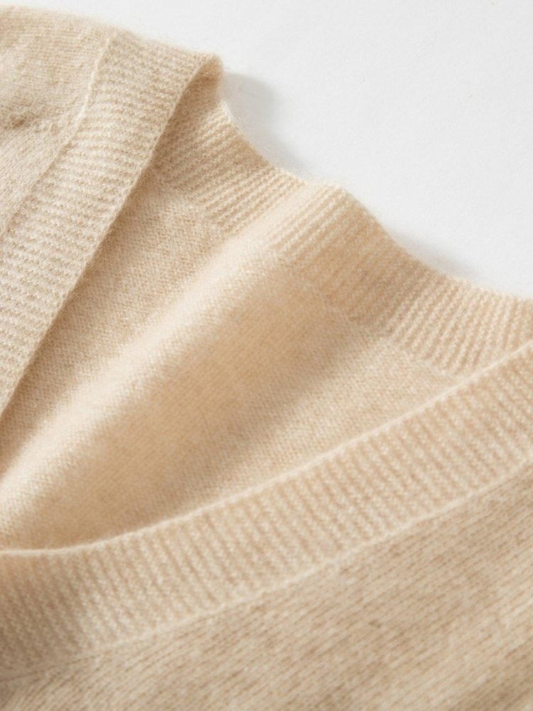 Kalinde - V-neck Cashmere Sweater