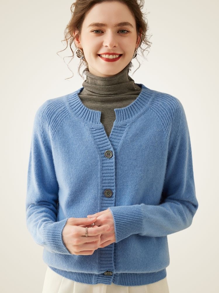 Celestia - Light Blue Buttoned Cashmere Cardigan | The Cashmere Studio