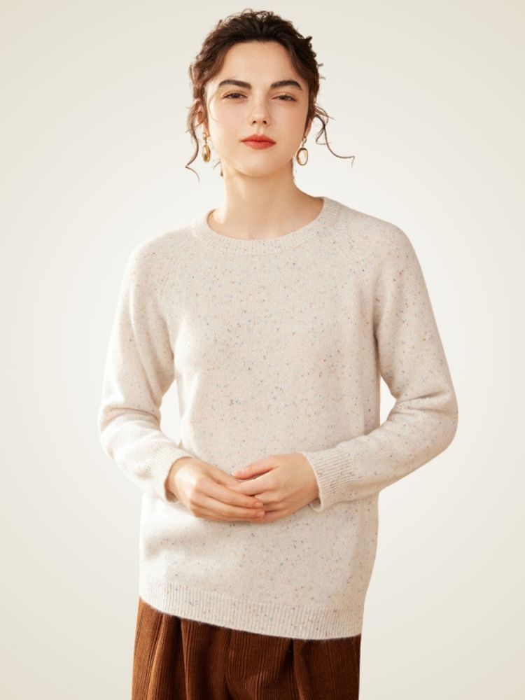 Laelith - Light Gray Soft Crewneck Cashmere Sweater | The Cashmere Studio