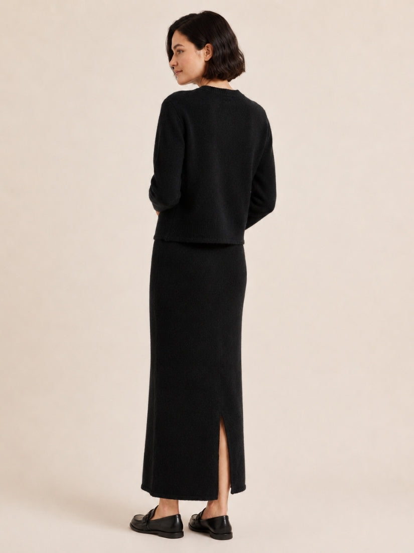 Lumara — Black Round-Neck Cashmere Set | The Cashmere Studio