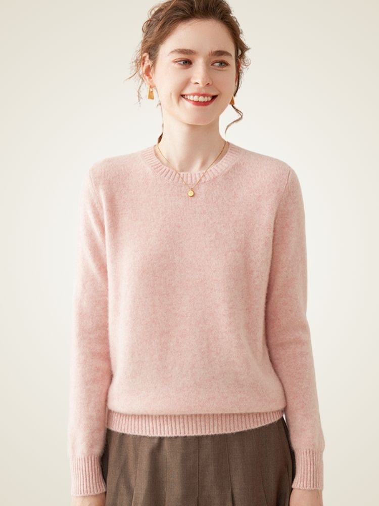 Calienna - Pink Classic Crew Neck Cashmere Sweater | The Cashmere Studio