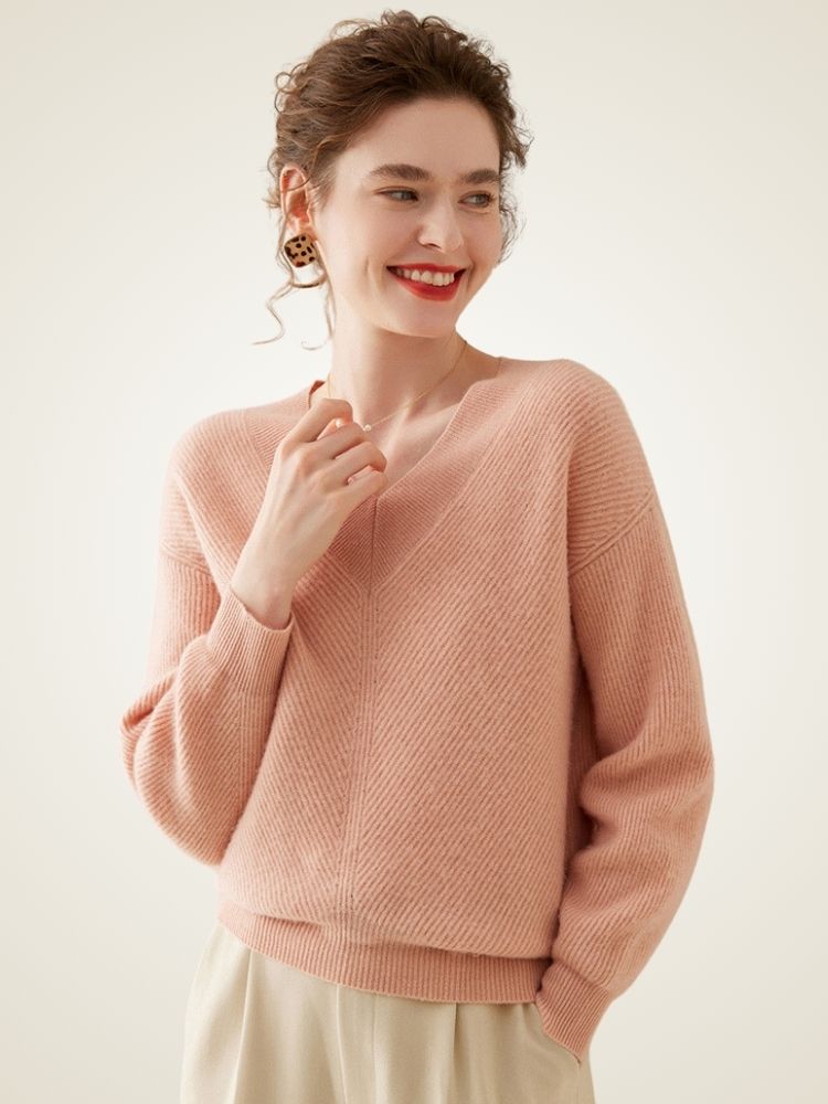 Roselith - Pink Classic V-Neck Cashmere Pullover | The Cashmere Studio