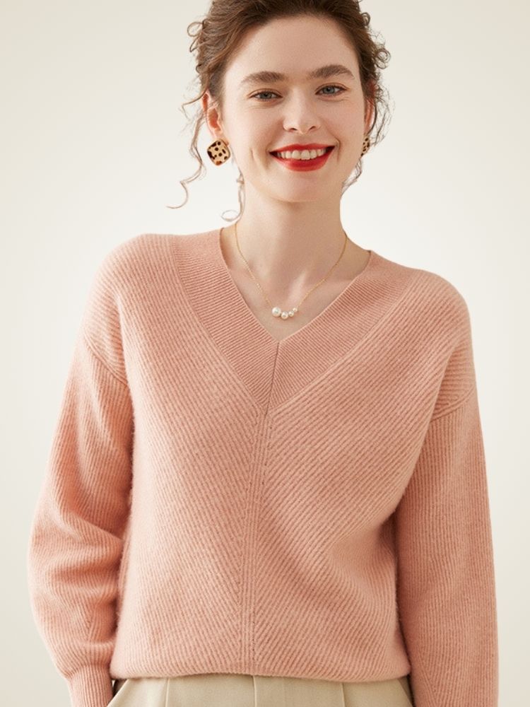 Roselith - Pink Classic V-Neck Cashmere Pullover | The Cashmere Studio