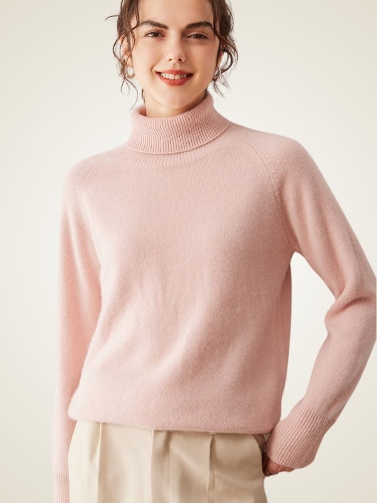Perla - Pink High Turtleneck Cashmere Sweater | The Cashmere Studio