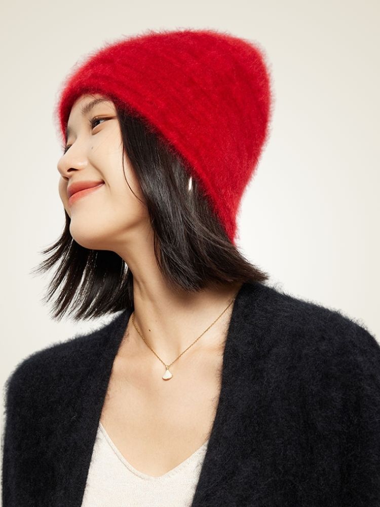 Thyia - Red Cashmere Beanie | The Cashmere Studio