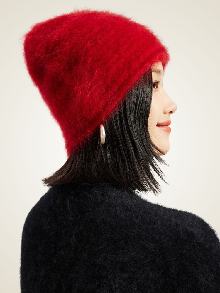 Thyia - Red Cashmere Beanie | The Cashmere Studio