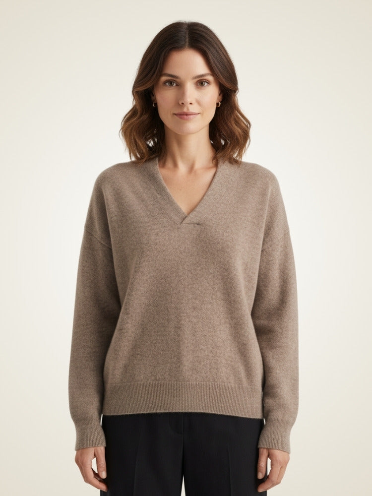 Miravelle - V-neck Cashmere Sweater | The Cashmere Studio