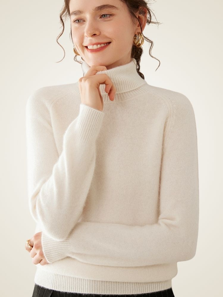 Lysandra - White Classic Cashmere Turtleneck | The Cashmere Studio