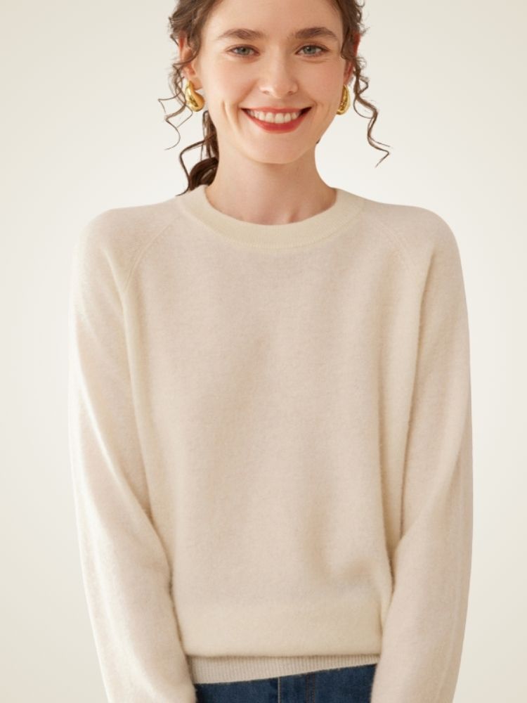 Galithia - White Crew Neck Cashmere Sweater | The Cashmere Studio