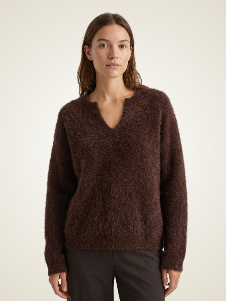 Cerella - V-Neck Cashmere Jumper | The Cashmere Studio