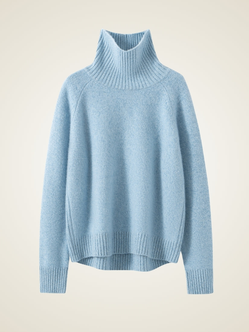 Kiersten — Light Blue Oversized Turtleneck Cashmere Sweater | The Cashmere Studio