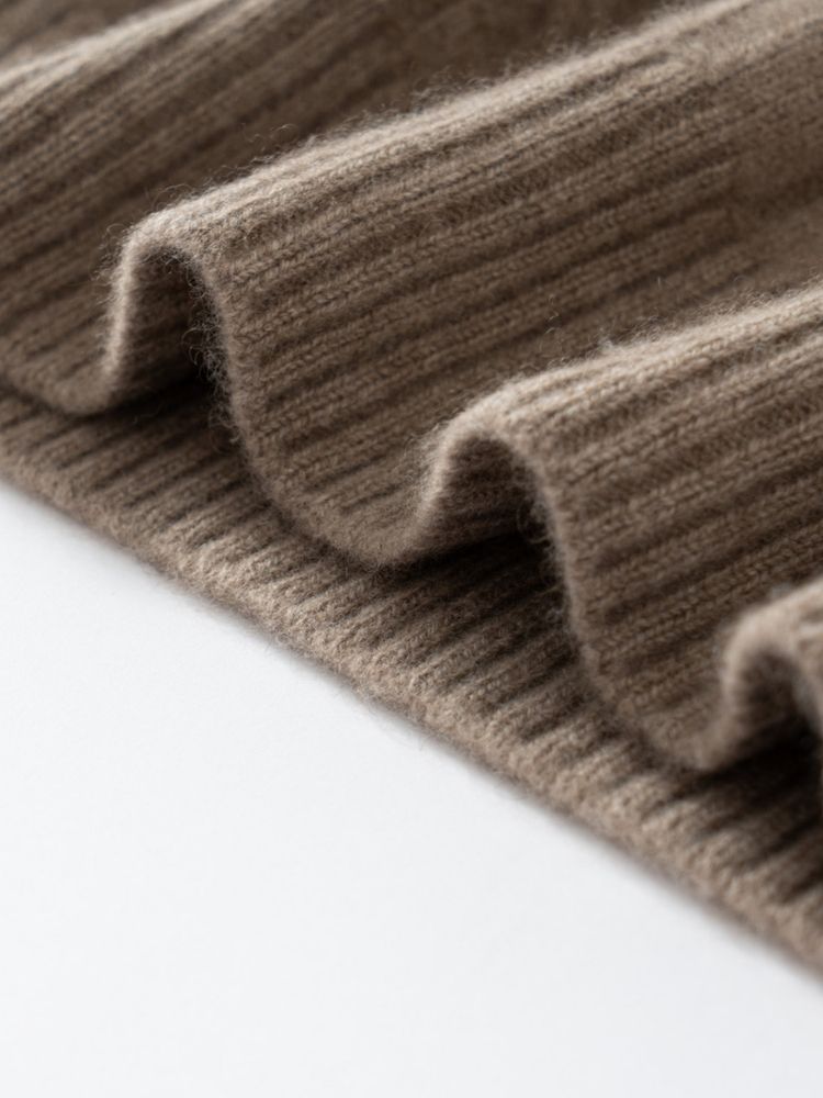 Naylira - Cable-Knit Cashmere Sweater | The Cashmere Studio
