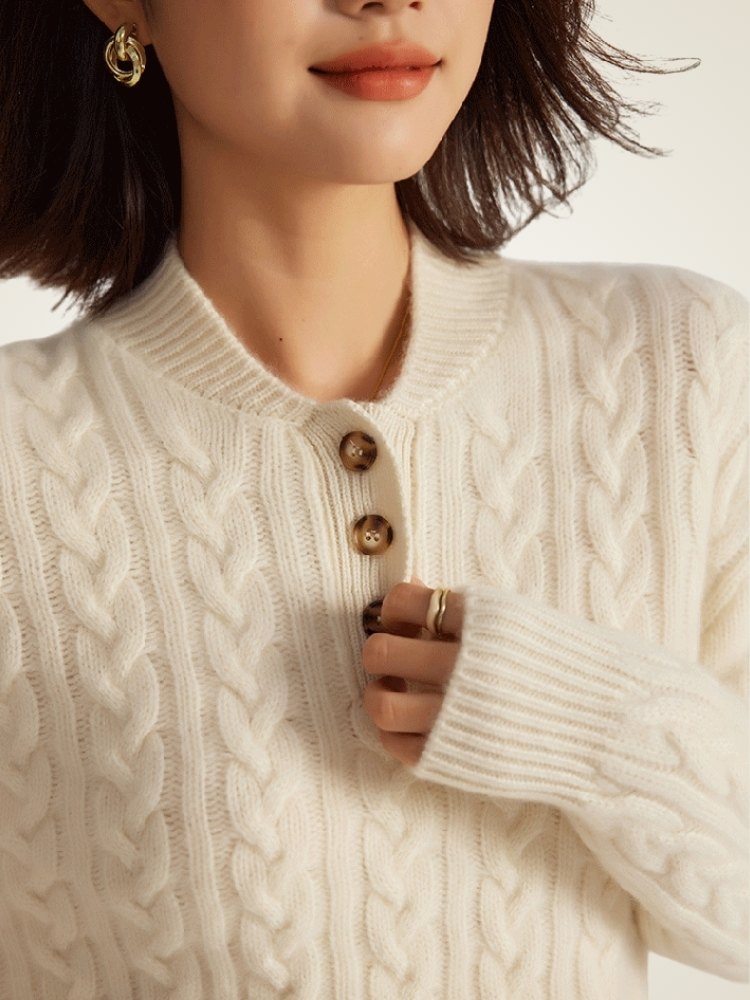Inyara - Cable-Knit Cashmere Sweater | The Cashmere Studio