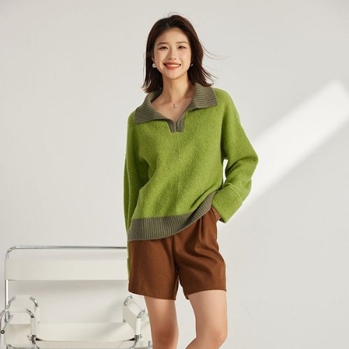 Daevina - V-Neck Cashmere Sweater | The Cashmere Studio