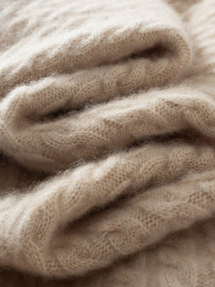 Eirisse - Cable-Knit Cashmere Sweater | The Cashmere Studio
