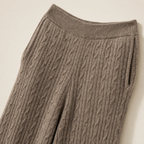 Emirelda - Waistband Detail | The Cashmere Studio