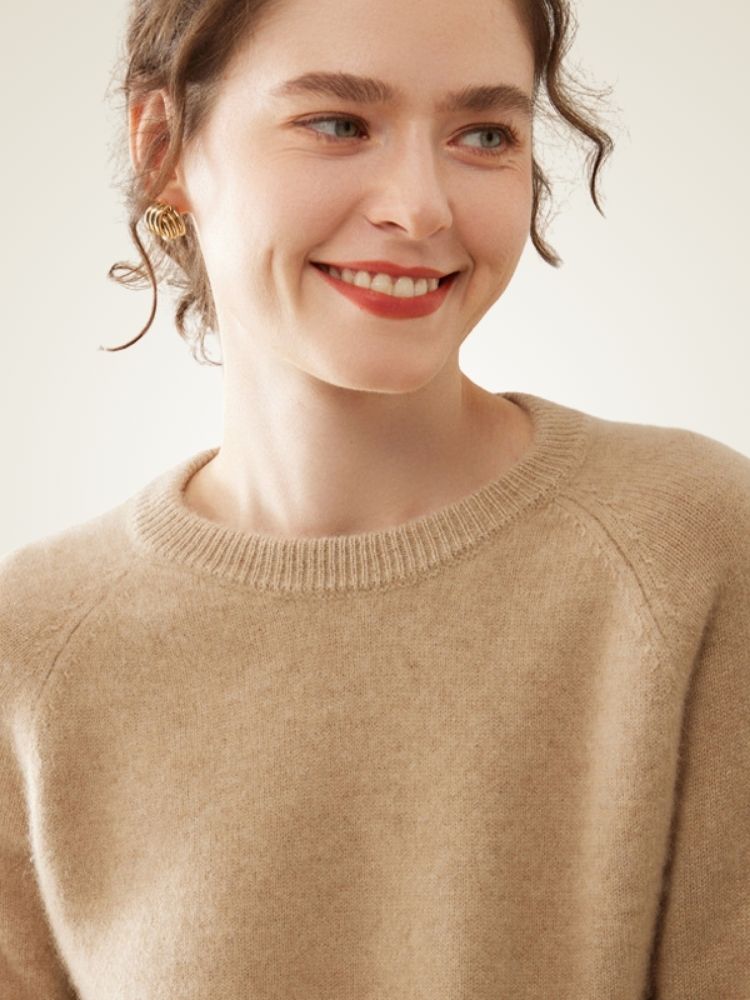 Yeloria - Light Camel Raglan Sleeves Cashmere Sweater | The Cashmere Studio