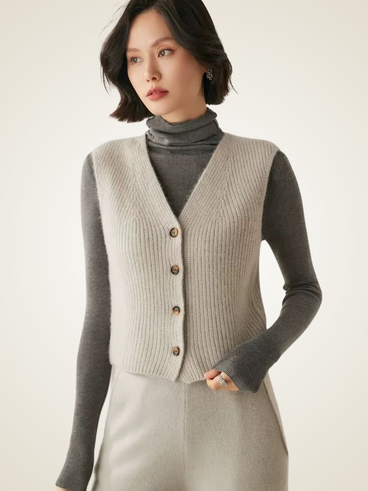 Malia - Light Gray Ribbed Cashmere Vest | The Cashmere Studio