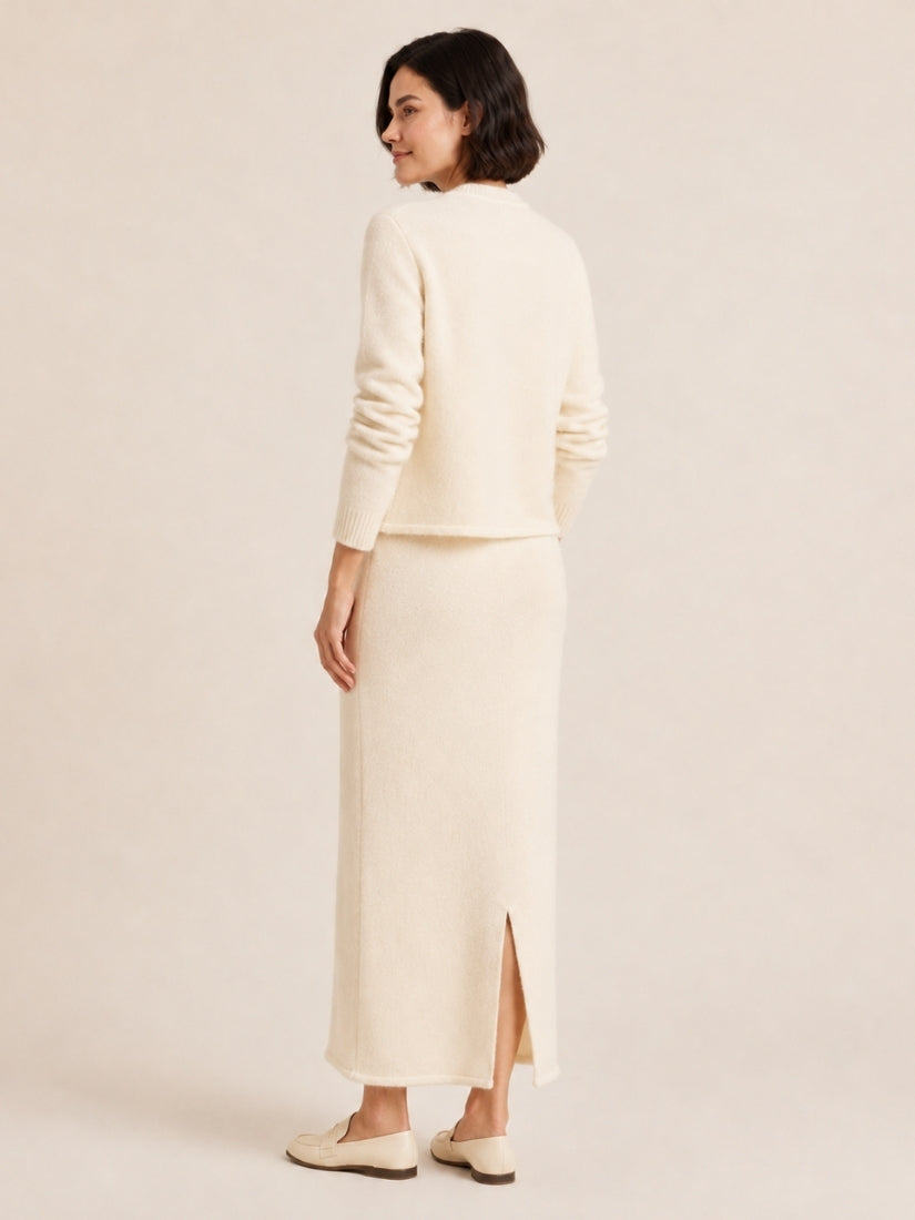 Lumara — Ivory Round-Neck Cashmere Set | The Cashmere Studio