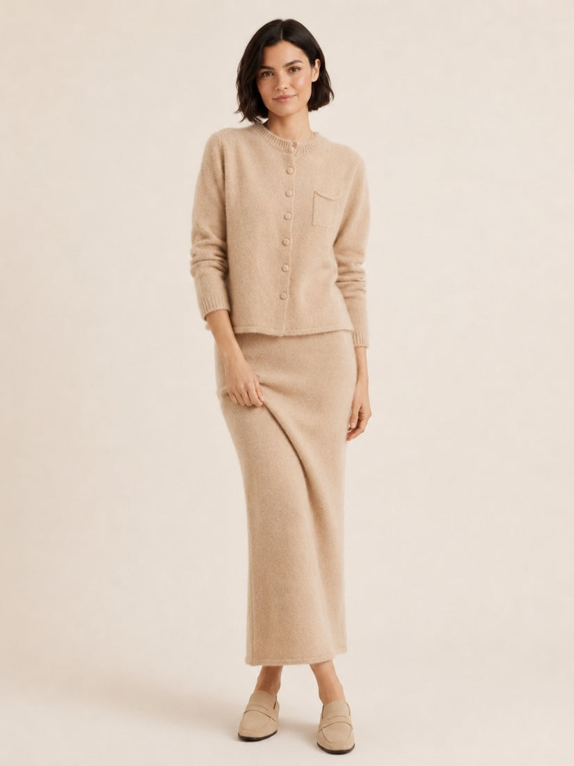 Lumara — Beige Round-Neck Cashmere Set | The Cashmere Studio